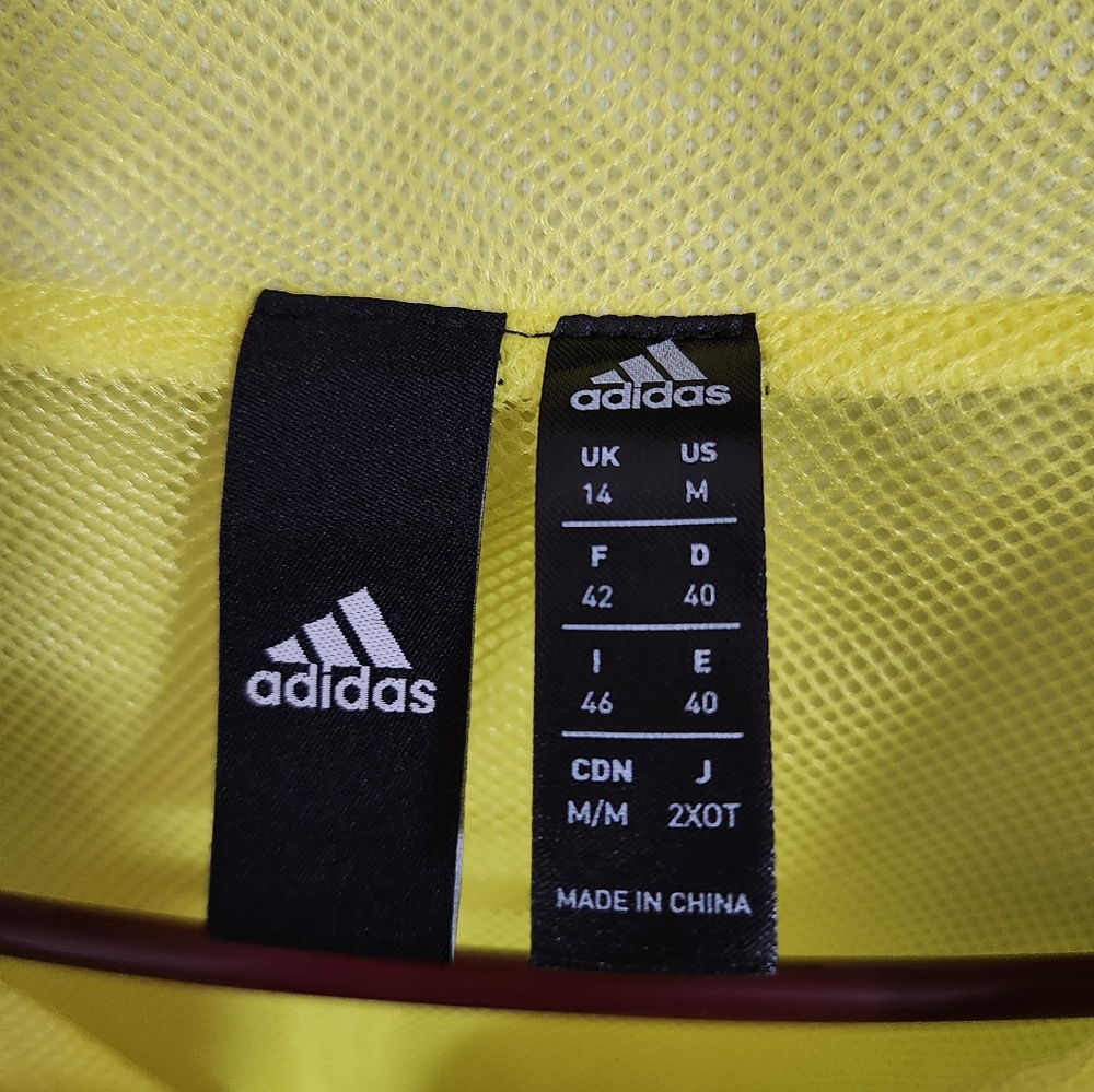 Adidas essentials ID Windbreaker - Picture 3 of 3